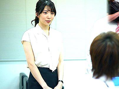 ＜NTR！＞レスの上品な感じの美人妻が仕事復帰！年下男との不貞セックスしちゃう！