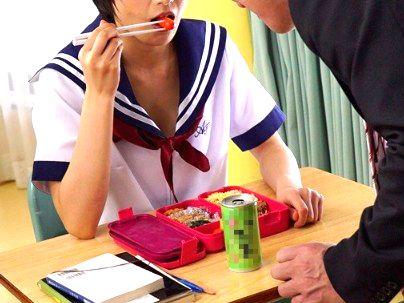 ＜時間を止められて！＞ショートカット激カワ女子がタイムストップされてエロ行為に！！！！