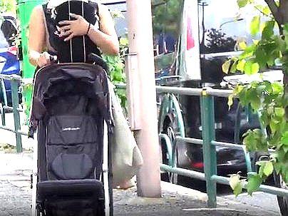 ＜人妻ナンパ！＞子供がいるレスで欲求不満の奥さん！ゲットして他人棒で浮氣不倫エチエチシチャウゾ！