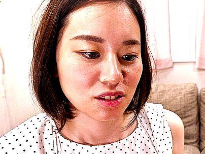 ＜平井栞奈！＞三十路過ぎ上品な感じの清楚系美魔女！エロ行為しちゃうぞ！
