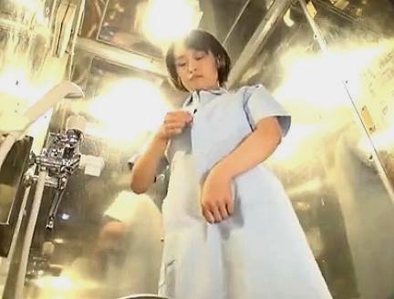 ＜マジックミラー号！＞町で見かけた上品な感じの可愛い美少女現役看護学生が素股解消エロ企画に挑戦しちゃう！！！