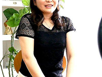 ＜初撮り！＞旦那とのセックスじゃ満足できない！アラフィフ奥さんがＡＶ出演決めちゃうぞ！