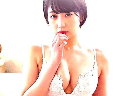 ＜大量顔射！＞緊急デビューから1月。清楚で巨乳な夏目響が手マンやフェラでもだえる姿がたまらないｗｗｗ