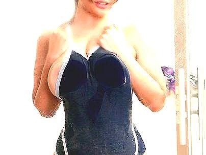 ＜天然Iカップ！＞ボリューム感たっぷりの豊満ムチムチエロい体カワイ子ちゃんが水着姿でえちえちＷＷＷ
