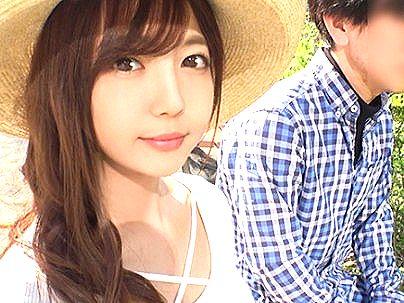 ＜人妻ナンパ！＞上品な感じの奥さん人妻公園で旦那といたのでゲット！旦那の前で手マン責めマジイキ潮ふきしちゃうぞ！