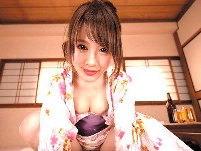 ＜本命彼女に内緒！＞ＳＳＳ級レベルの同じ職場の先輩と旅行でエチエチシチャウゾｗｗｗｗ