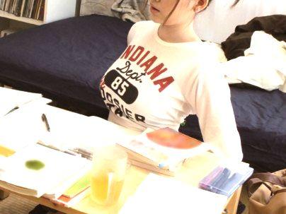 ＜幼馴染が実は＞まさかの展開勃発！よく見たら真面目そうな幼馴染が実は巨乳で我慢限界に・・・