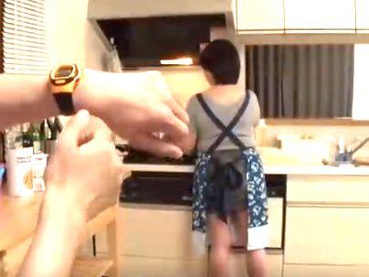＜時間停止！＞豊満ムチムチエロい体の岡朝に時間停止してエロ行為試してみた件！！！！