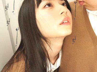 ＜実写化！＞「ヤッバ！かわええ…♡」清楚系上品な感じの可愛い女子！図書室でエチエチしちゃうぞ！