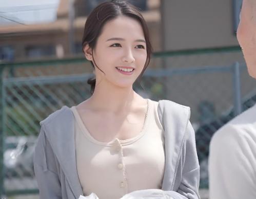 【人妻レイプ】こんなに清楚で美人な奥さんが…野外キャンプ中に男達に輪姦され中出しされる衝撃NTR映像！＜スレンダー熟女＞