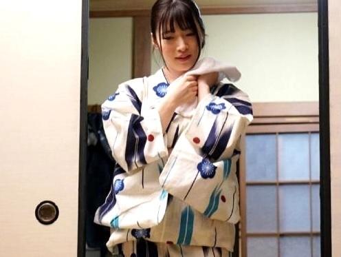 【人妻NTR】パート先の温泉旅行で…同僚たちに次々ハメられた清楚妻が中イキ連発！夫ではイケない奥さんがメス堕ちしていく