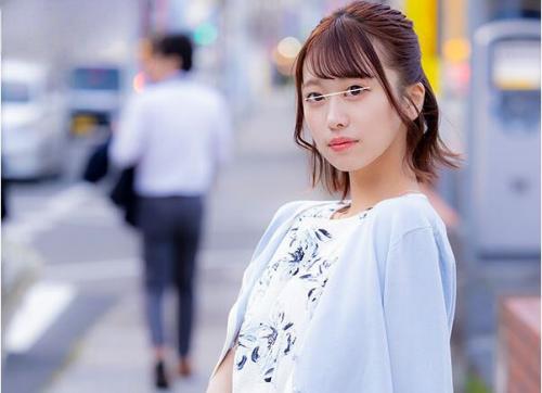 【港区女子】キス無しゴム有り10万円と超高額なパパ活がスタンダートな港区女子とパコる！
