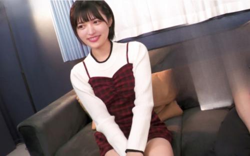 【素人】最近処女卒業したばかりなのに性欲を持て余すエロいロリ童顔なパイパン美女！