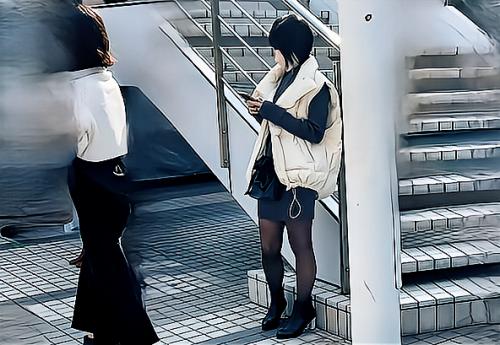 【素人】ガルバ時代に知り合ったお客とパパ活交際で生活しているロリ童顔なパイパン美女