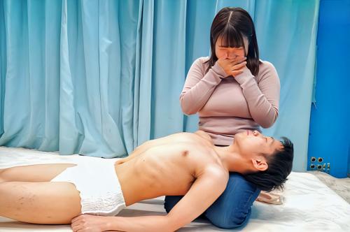 【マジックミラー号】爆乳ぽちゃかわな素人女子がマザコン男子に授乳プレイ！
