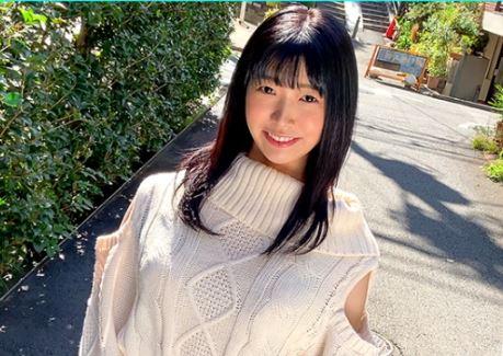 【素人】おっちょこちょいな感じもまた可愛らしい黒髪スレンダーな清楚系美少女！