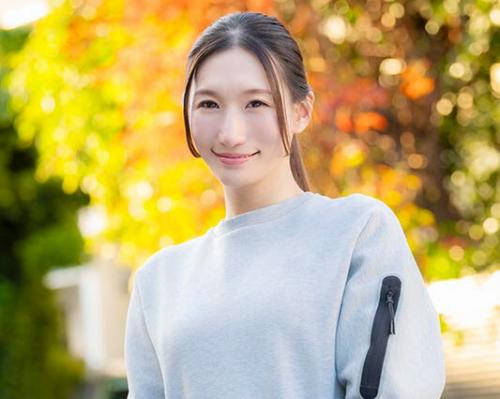 【本物人妻】「隙間時間で撮影できませんか？」好奇心を持て余す高身長29歳美人妻！