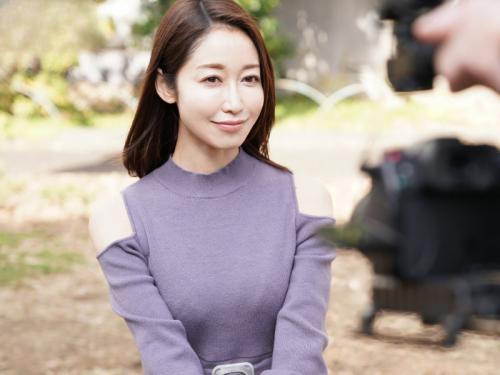 【素人×人妻】夫婦生活で夫の熱量が減ったと巨乳の不満な奥様！