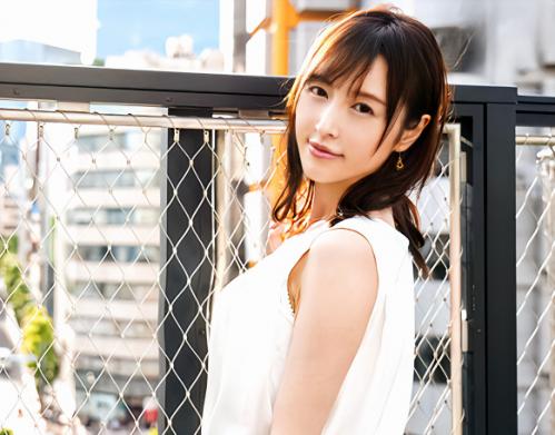 【仁藤さや香】背中や脇なども敏感な伝説の巨乳くびれスレンダーの元レースクイーン！