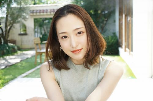 【人妻熟女】顔面偏差値75オーバーでエグい色気だが中身は普通の専業主婦！