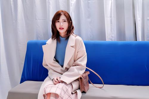 【マジックミラー号】痴漢ゲームで声我慢できなかった素人女子が中出しまで受け入れる！