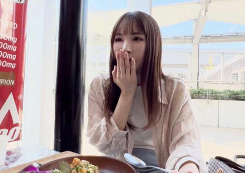 【本物人妻】旦那にもされたことのないデカチンポを期待するムッツリスケベなエステティシャン人妻