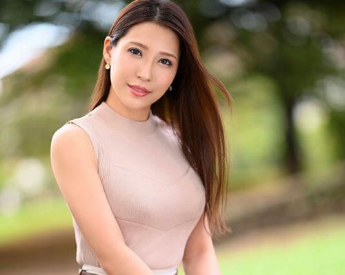 【人妻熟女】清楚な仮面を被った35歳の肉食淫乱素人妻がAVデビュー！
