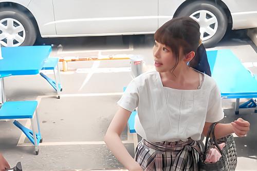 【マジックミラー号】「やだ…見えちゃ…」貧乳ちっぱいがエロすぎるロリBODYの素人関西娘！