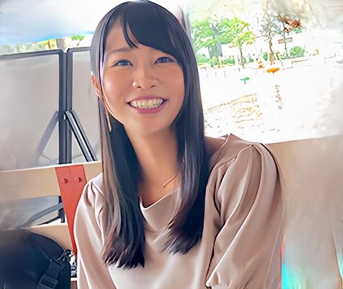 【素人】人をだましたり疑ったりすることがないことをいう純真無垢な”こじるり”似のスレンダー美少女！