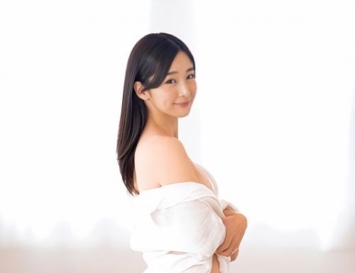 【本物人妻】旦那に内緒で温泉旅館でオモチャにされた人妻（32）