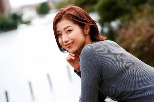 【人妻不倫】「おばさん！ヤラせてください！」人妻になっていた憧れのおばさんの親密な関係に！