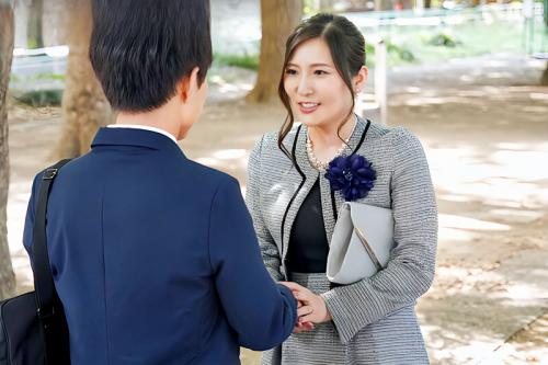 【義母】憧れの女性だった義母が童貞喪失のプレゼントをくれた！