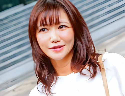 【人妻ナンパ】久しぶりの肉棒に興奮してしまったアラフィフのセレブ奥様（49）