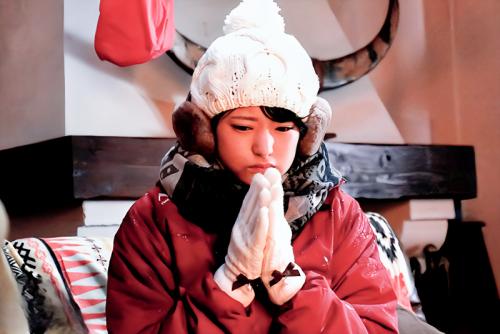 【おじさん×ロリ姪っ子】「遭難してしまった！温め合おう！」わざと雪山遭難してスレンダー姪っ子にエロいことをする変態ロリコンおじさん！