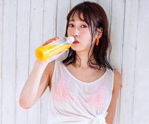 【天然美月】清楚で可憐なルックス！舐め尽くすのが好きという変態な天然小悪魔ちゃん！