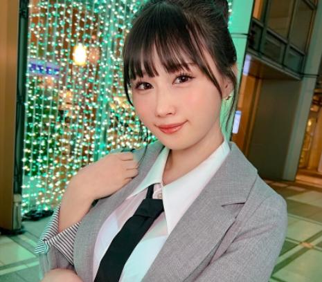 【素人ナンパ】TikTokでエッチな動画を投稿するロリかわなエロ可愛い女にDMナンパ！