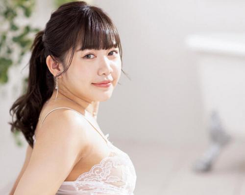 【生パコ出来るソープ】パイパン絶品マンコの童顔Fカップの美少女が生でヤラせてくれるという高級会員制ソープ！