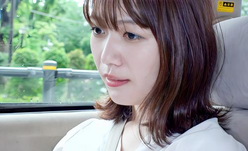 【人妻】夫に内緒で他人棒をくわえ込む32歳の素人美人妻！