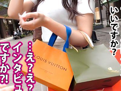 【元ホステス♡巨乳セレブ妻】『着衣セックス自撮り大好き』変態痴女の美熟女が網タイツでフェラ生ハメ連続絶頂♡素人人妻ナンパ