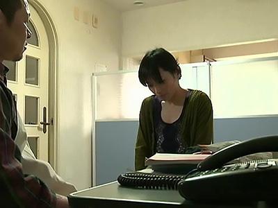 【万引き×人妻】美熟女のカラダが盗撮の犠牲に！無垢な裸体で深々と貫かれ豊かなバストを鷹の爪で捕らえられ喘ぐ！