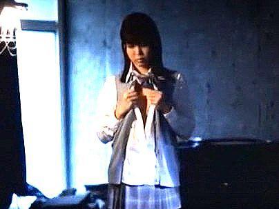 ＜制服美少女！＞「おっきいの…」クッソ可愛い美少女！デカちんぽ出し入れで興奮してっゾ(アダルト動画)