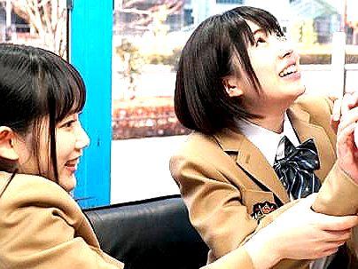 ＜素人美少女！＞清楚系真面目そうな美少女！ＭＭ号で恥じらいながらエロ行為に発展シチャウゾ！