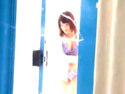 ≪素人≫【そこダメ‥イッチャウ！】素人のカワイ子ちゃん！ＭＭ号でおもらしエロ行為になるぞ！