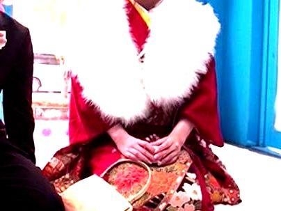≪素人≫【ここで、何をするんですか…？】成人式後にかわいい女子が…ミラーでエロ行為発展シチャウゾ！