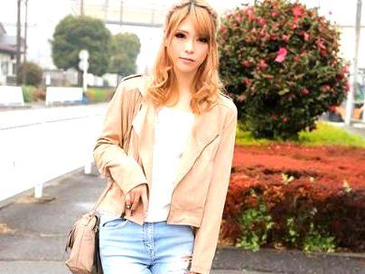 ＜素人！＞ギャルの性欲高めの素人女子！マジックミラー号でエロ行為に発展シチャウゾ！