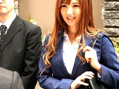 ≪OL≫【だ、ダメ…】色っぽい感じの美女お姉さんOL！相部屋でえちえちに発展シチャウゾ！