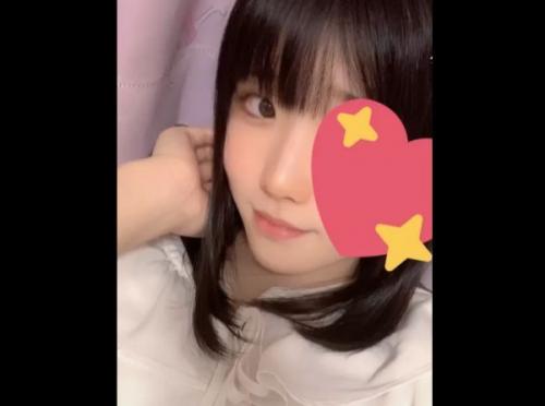 【裏垢女子】ロリ系美少女がサーモンピンクの女性器を広げてSNSで普通に公開してしてるんだがｗｗｗ