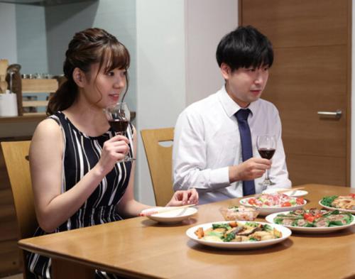 【希のぞみ】「ちょっと近い//アンッ//」身長170越えの高身長主婦がモデル撮影に挑みエロい絡みに興奮させられる