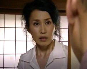 【熟女】極上エロスの欲求不満おばさんが娘の教師とふしだら不貞行為