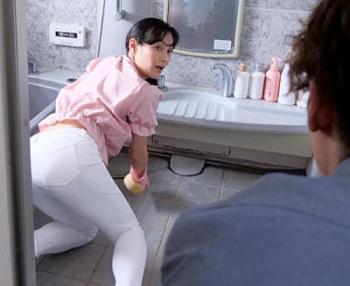 【平岡里枝子】メチャ綺麗なアラフィフ美熟女のお義母さんと二人の時間は浮気SEXになってしまうｗ